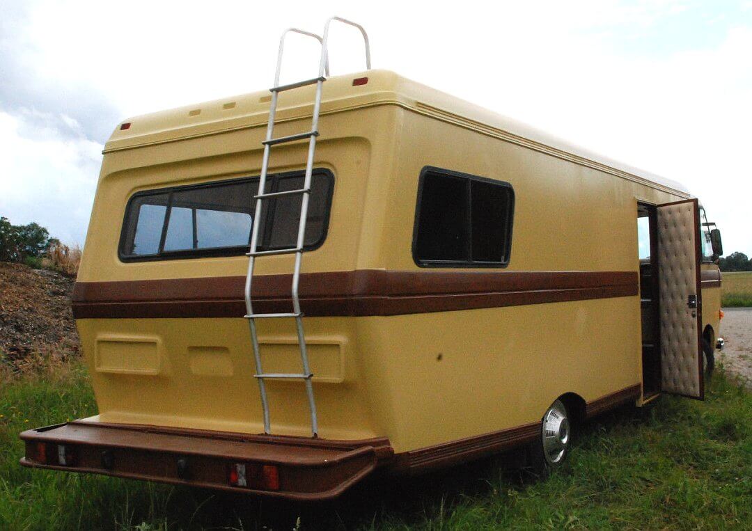 1982 Chrysler Sportscoach RV Motorhome